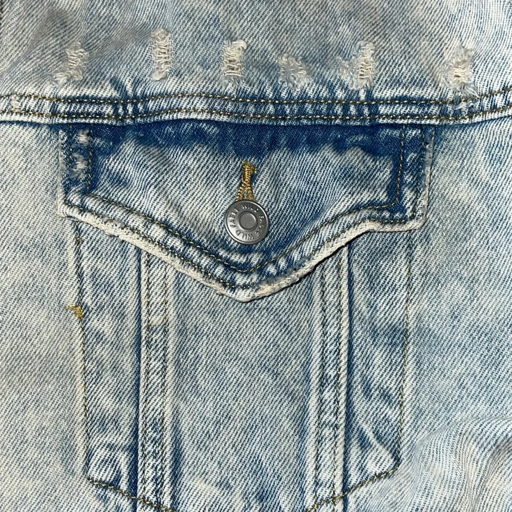 NWOT Wild Fable Blue Jean Jacket Classic Trucker Style. Size XXL. - Picture 3 of 6